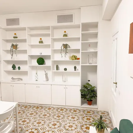 Luxurious Lucia 1 * Джардини-Наксос