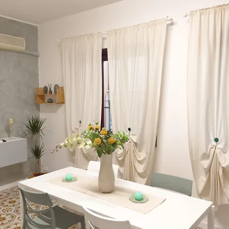 Апартаменты Luxurious Lucia 1 *